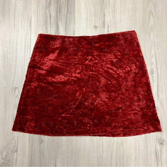 Forever 21 burgundy red faux fur miniskirt y2k vintage sz L. - Picture 1 of 12